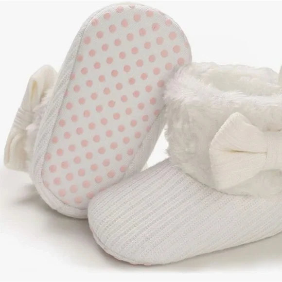 Baby Girls Fleece Booties Size 4.5 - Picture 3 of 10